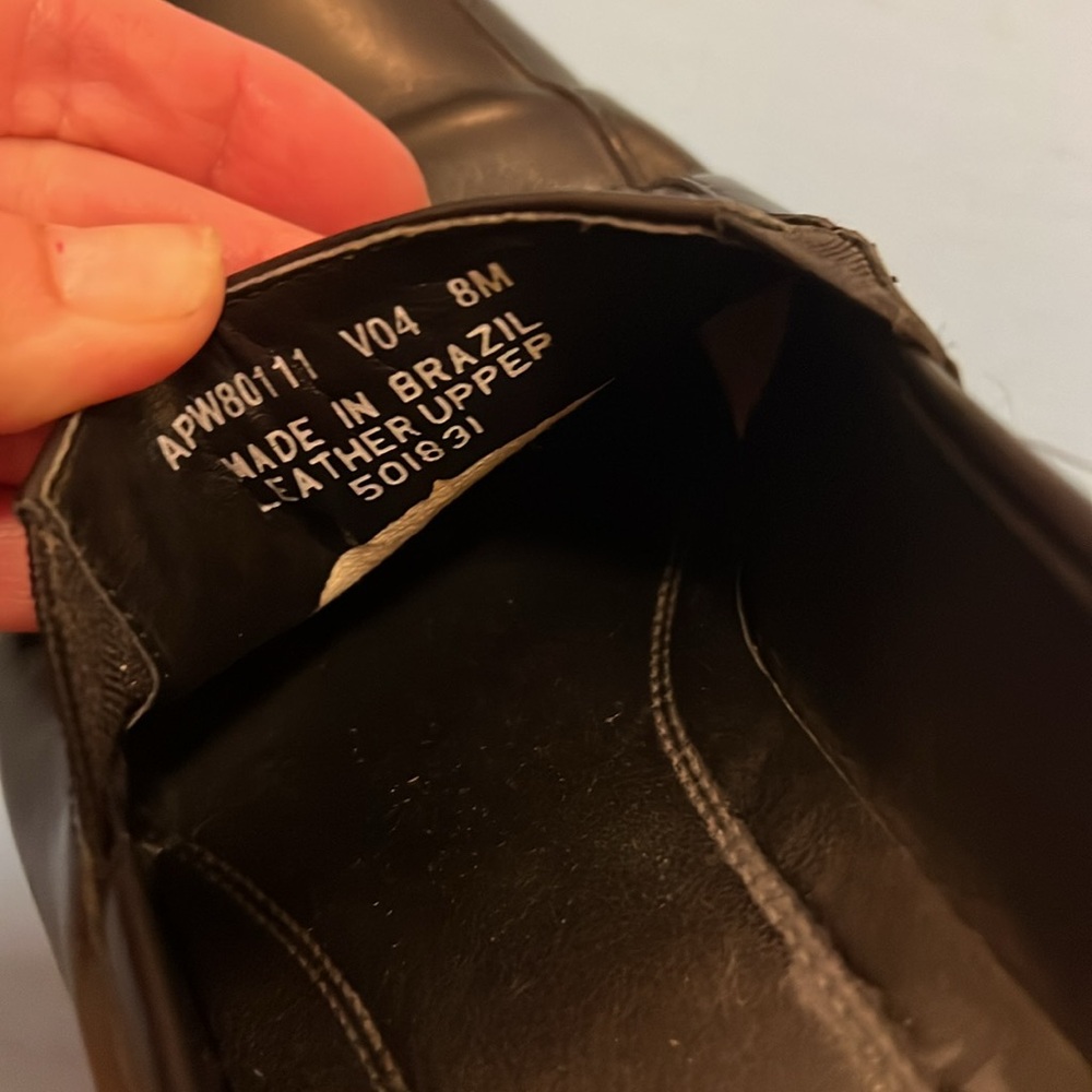 Rockport Loafers women’s Leather 8M shoes heeled Black slip ons comfort career - Picture 13 of 16